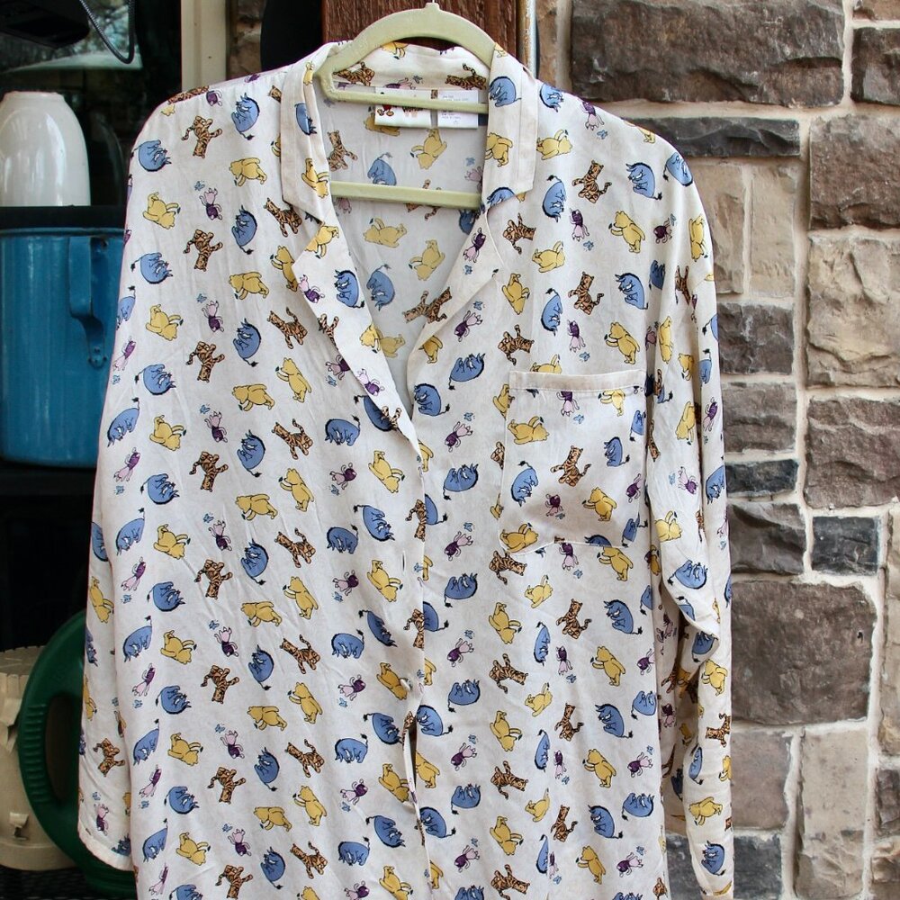 Long 100 percent silk shirt of Winnie the Pooh characters